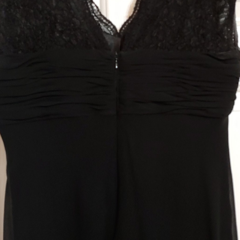 Dress - Picture 5 of 6